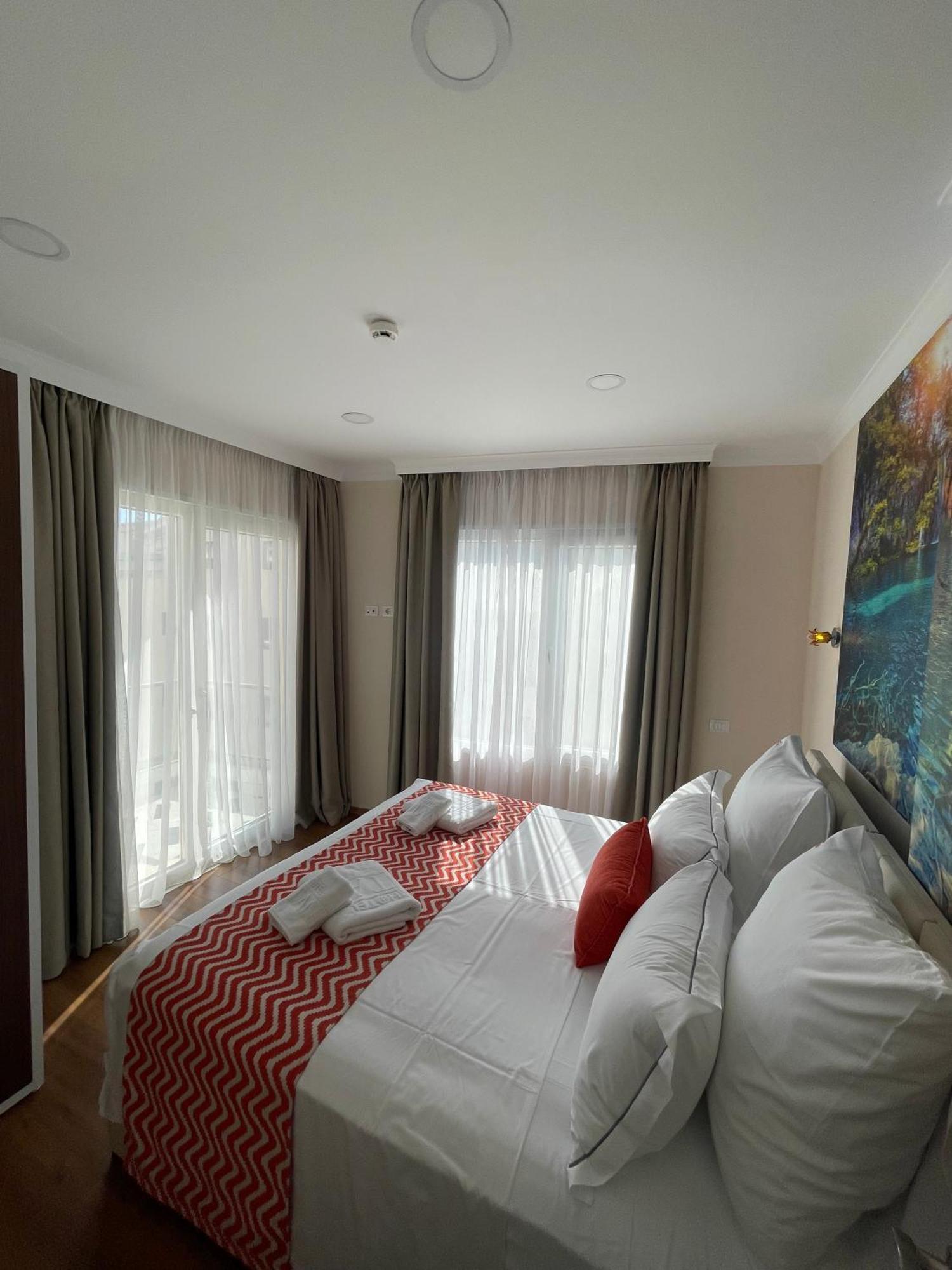 Hotel Britania Vlorë Quarto foto
