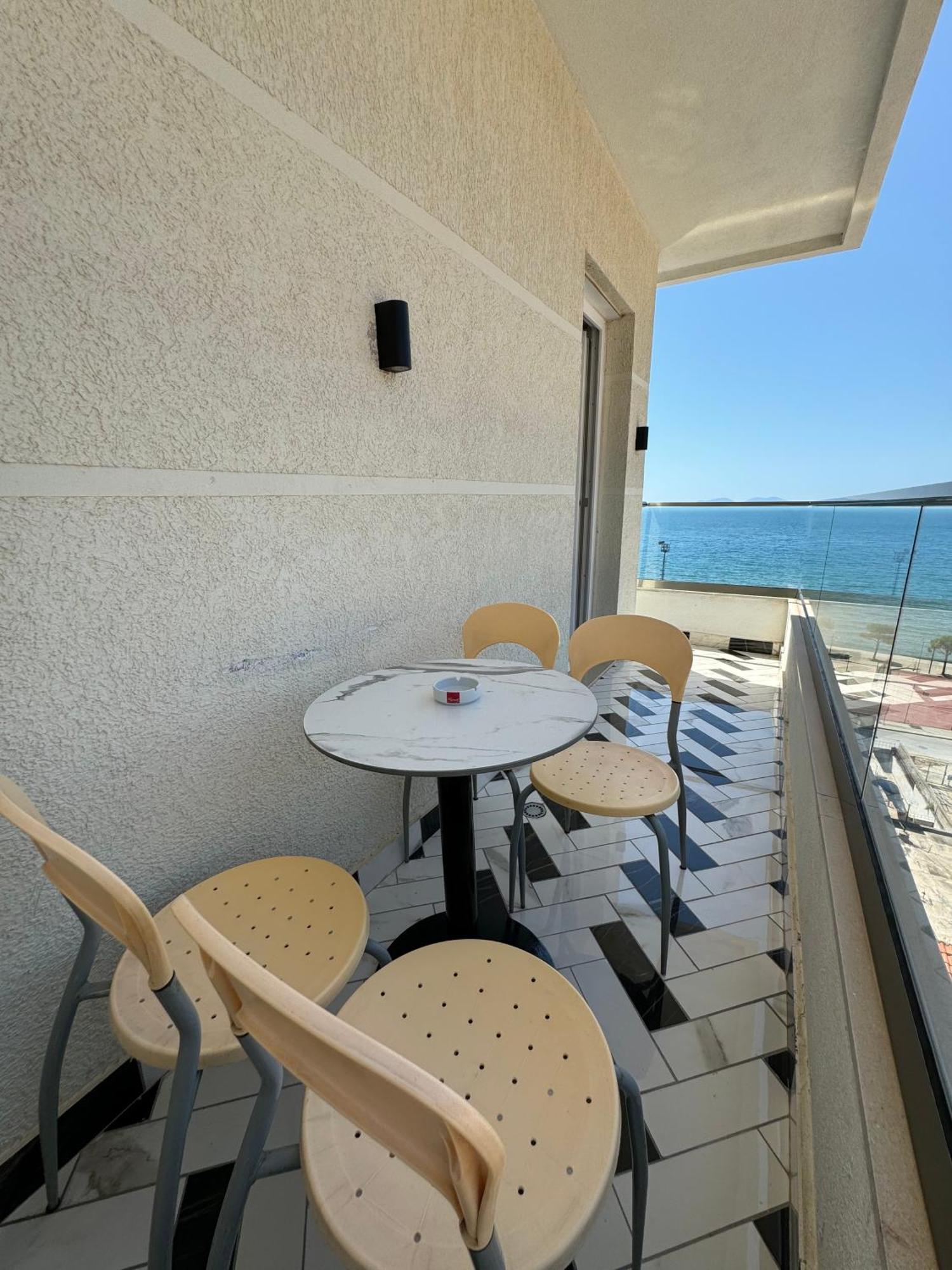 Hotel Britania Vlorë Quarto foto
