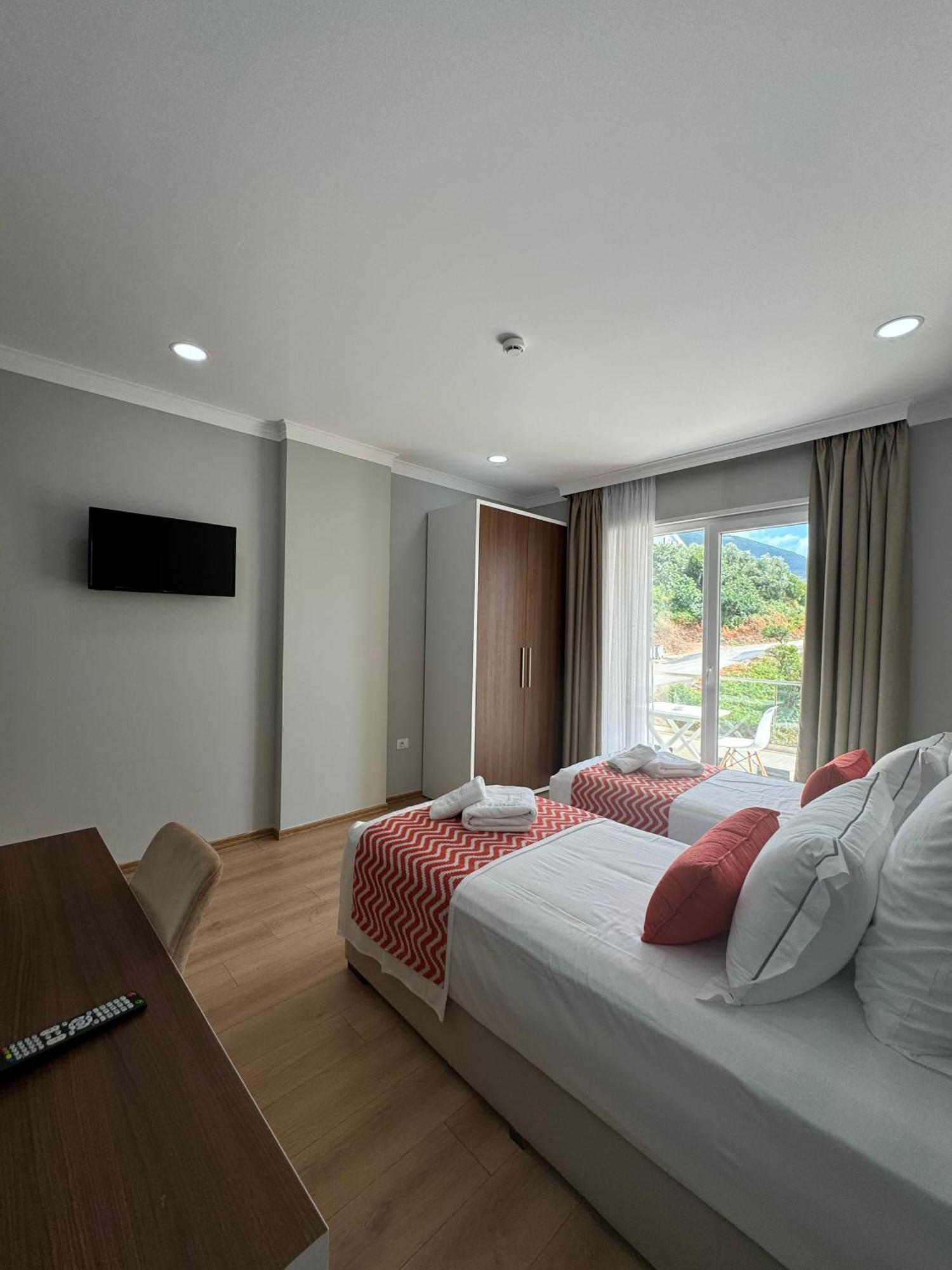 Hotel Britania Vlorë Quarto foto