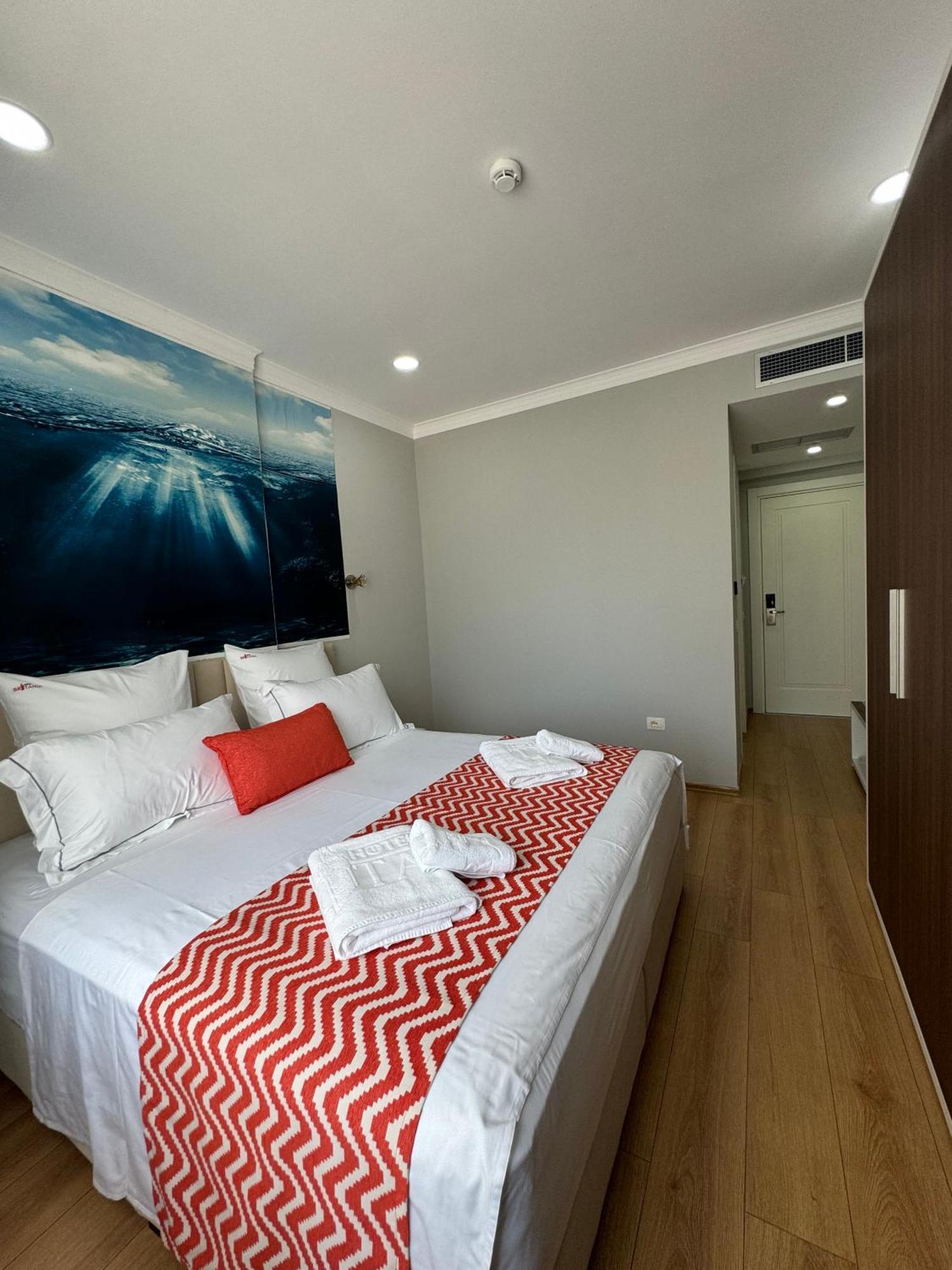 Hotel Britania Vlorë Quarto foto